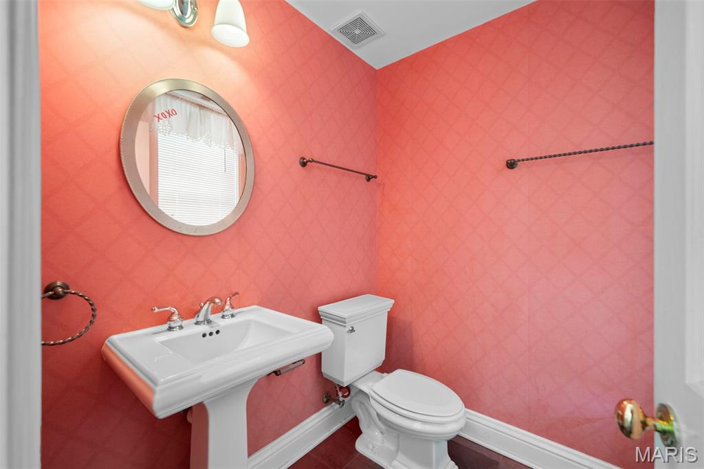 13456 Thornhill Drive