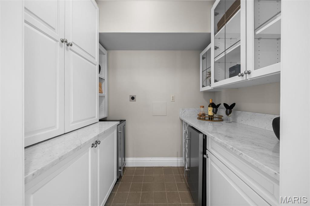 13456 Thornhill Drive