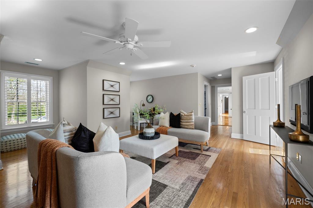 13456 Thornhill Drive