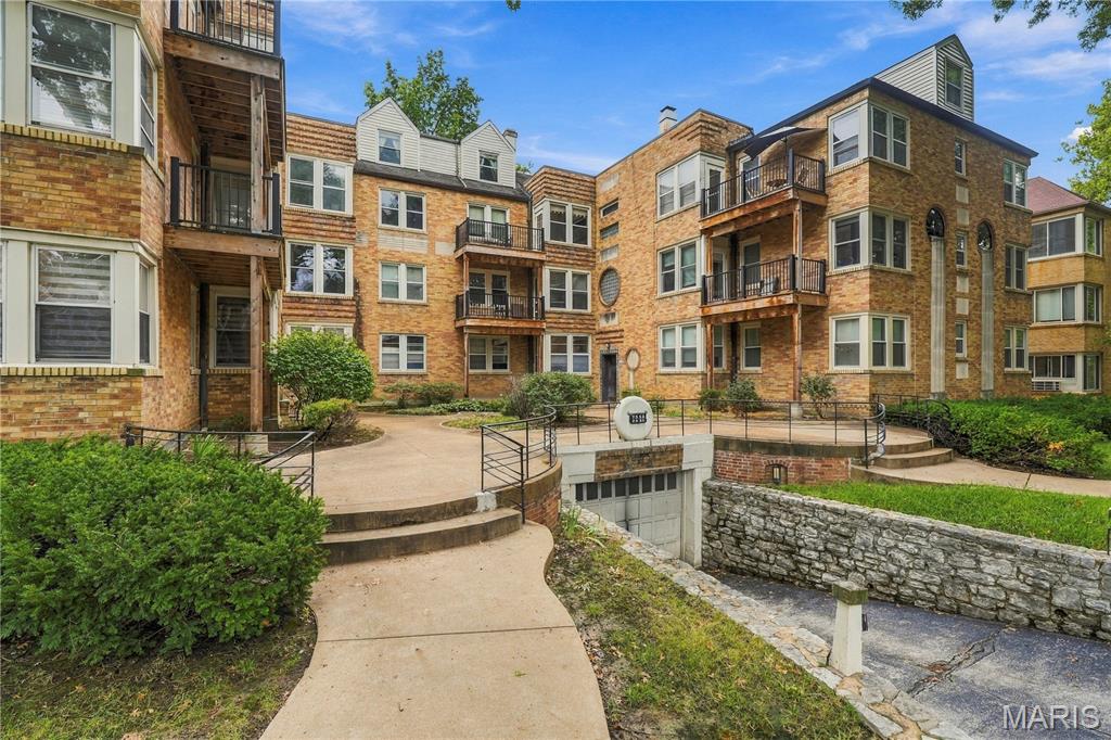 7536 York Drive Unit: 2B