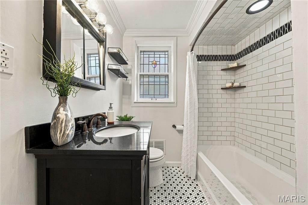 7536 York Drive Unit: 2B