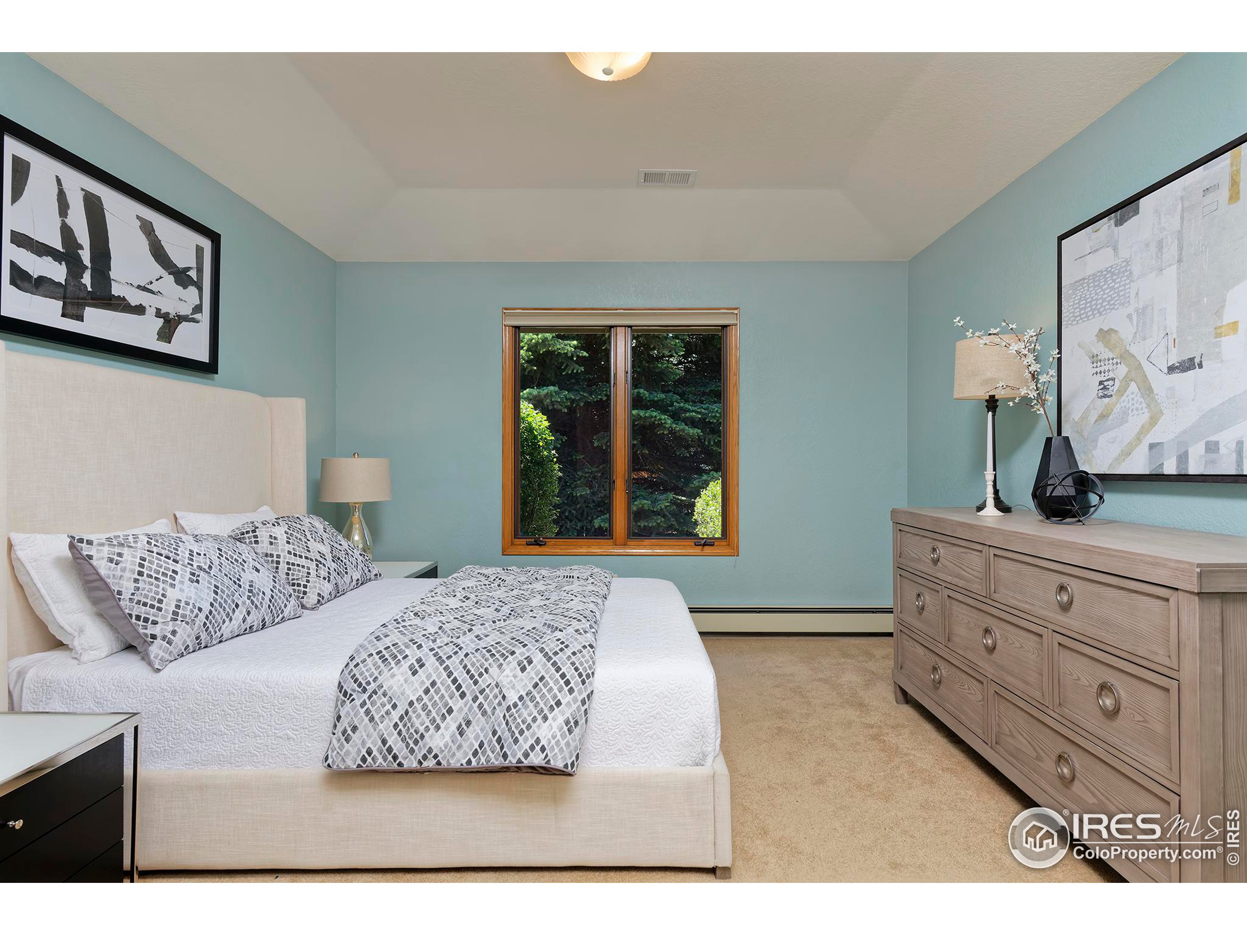 2839 Garrett Dr