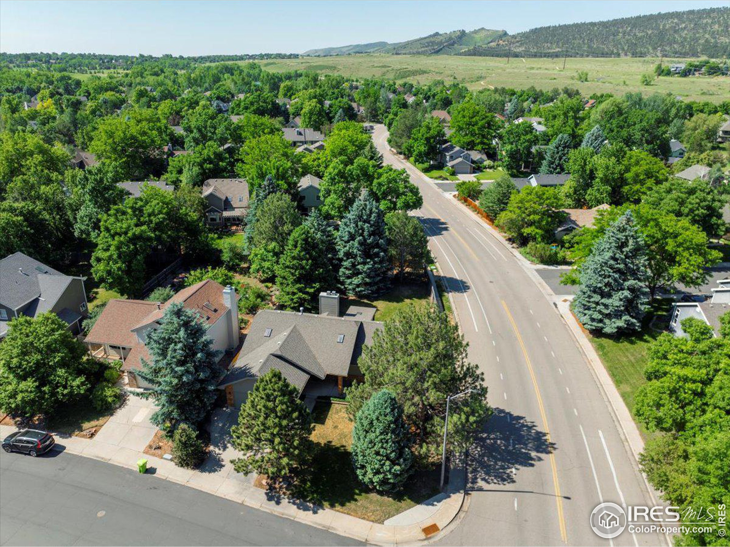 2839 Garrett Dr