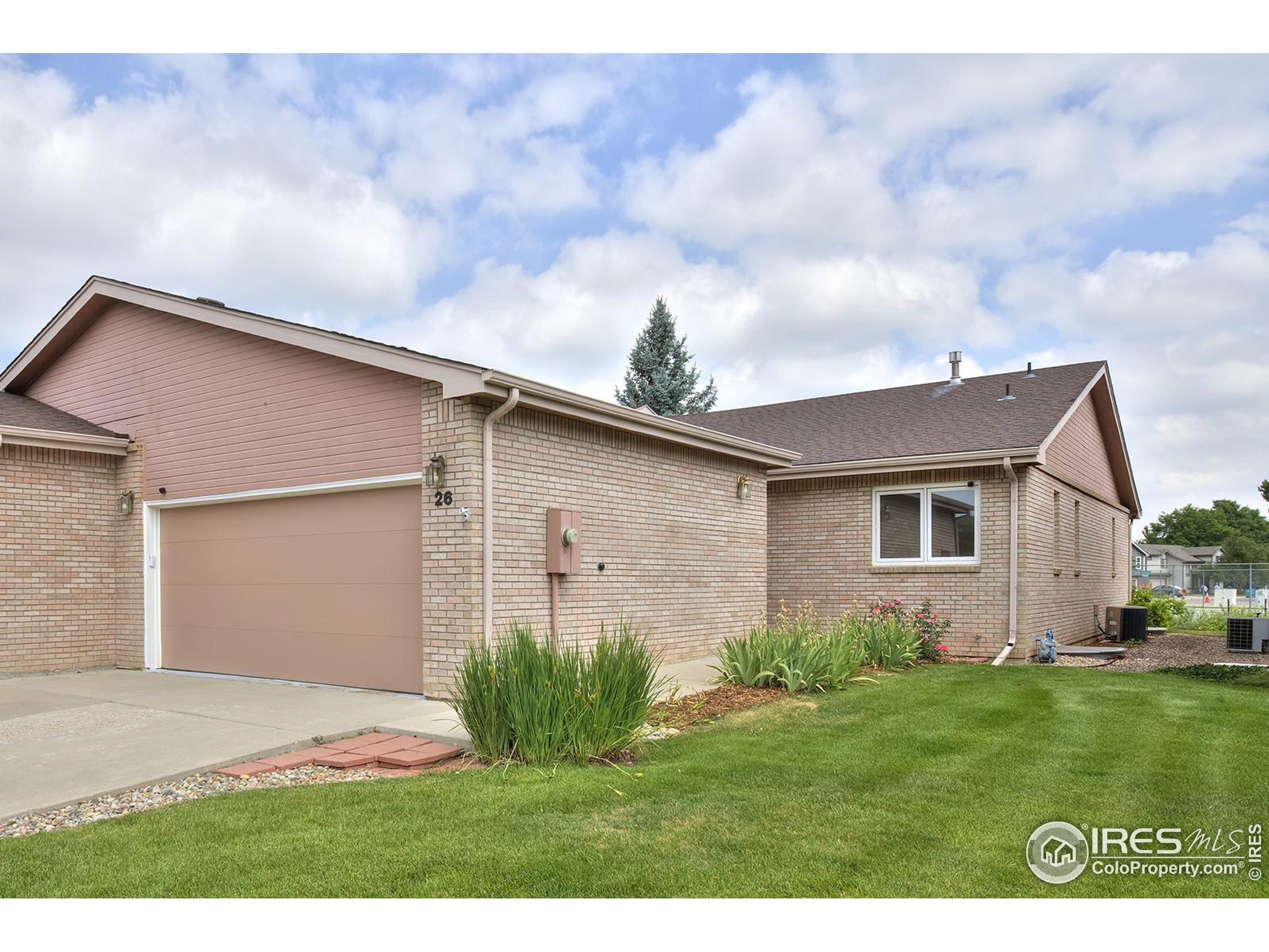 1531 W Swallow Rd 26