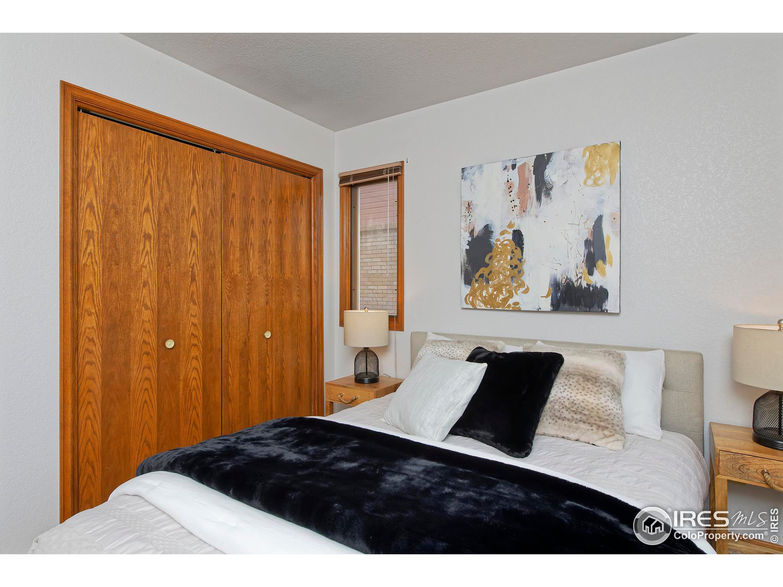 1531 W Swallow Rd 26