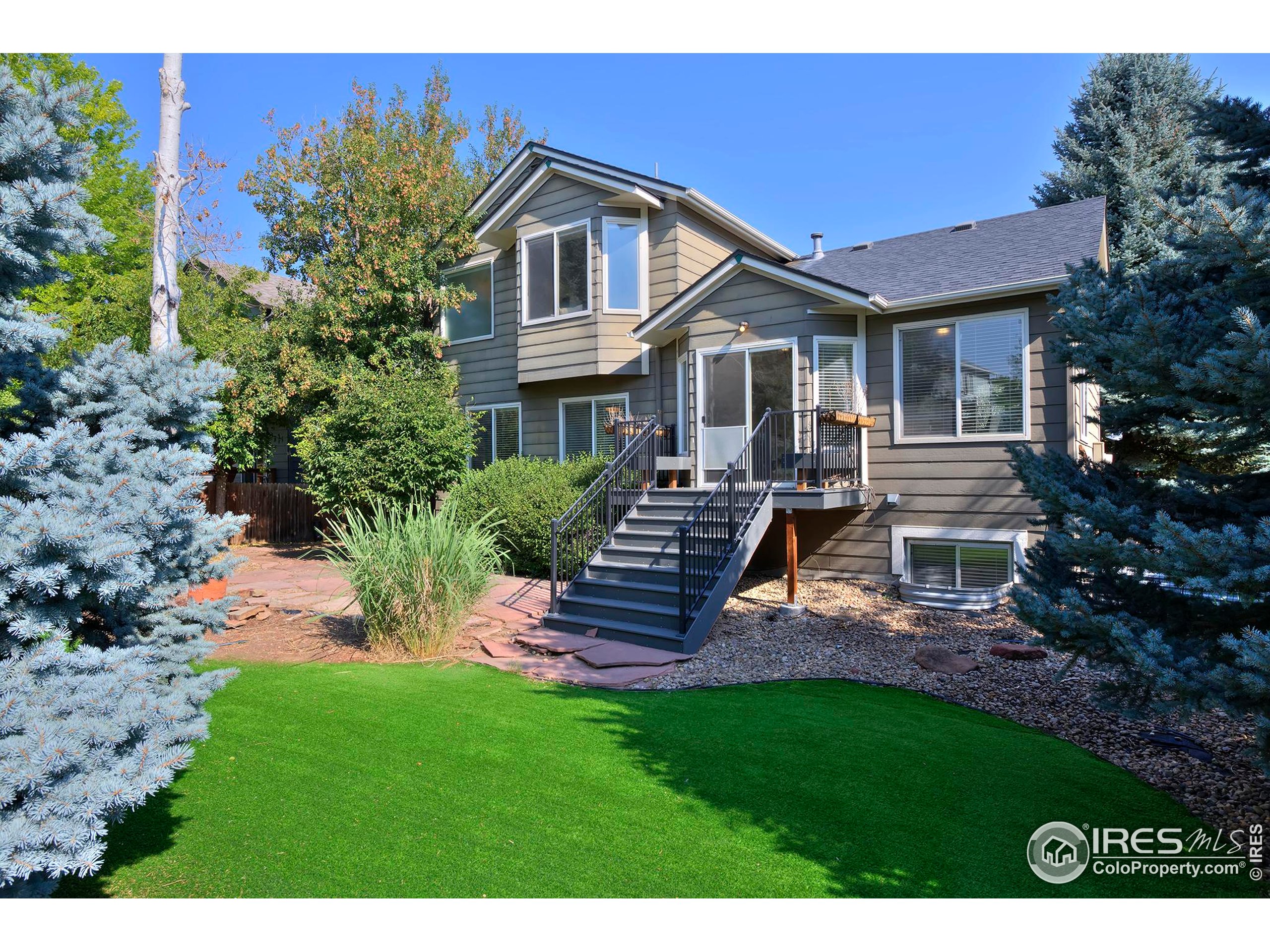 1926 Clark Ct