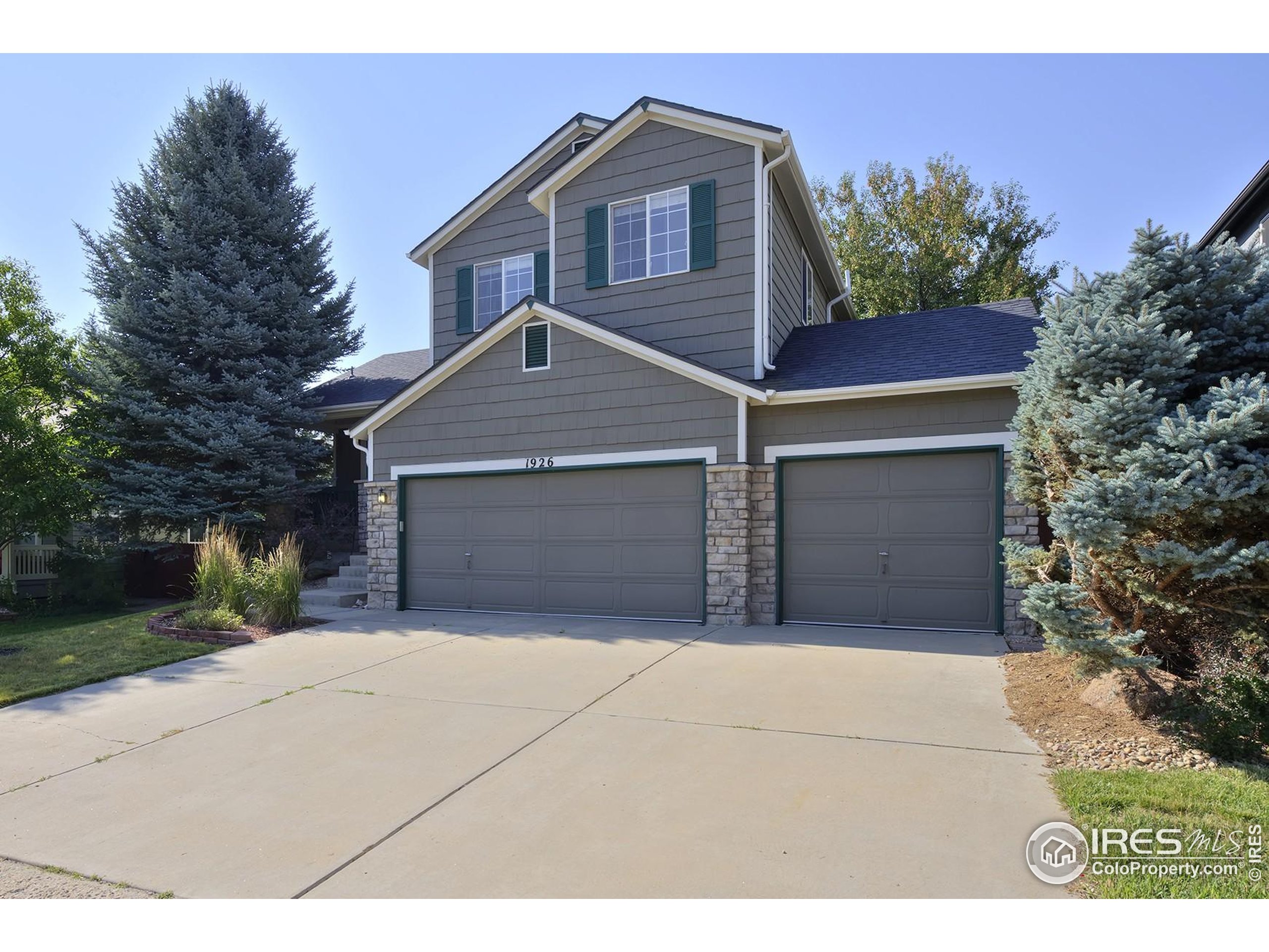 1926 Clark Ct