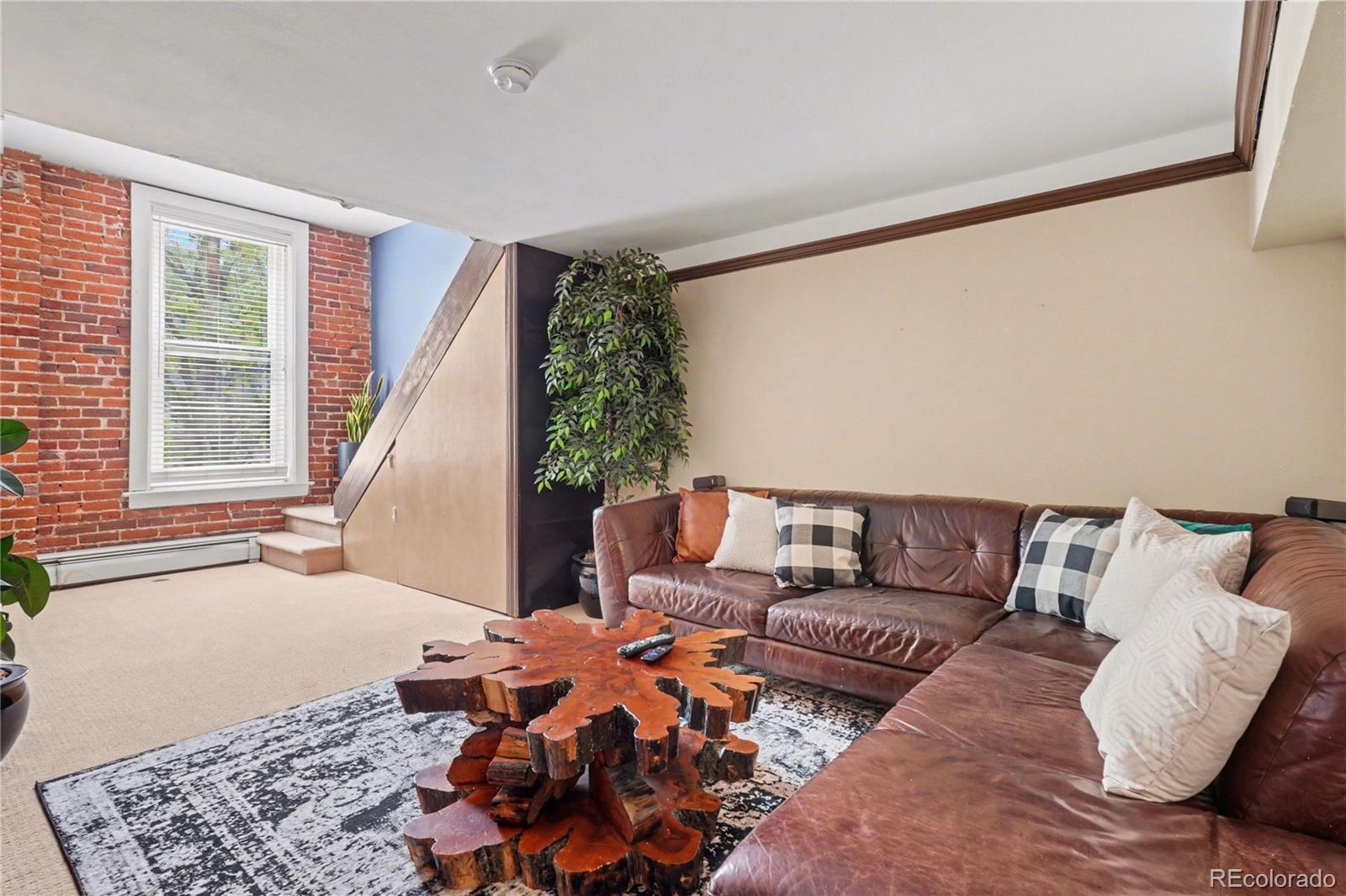 2193 Arapahoe Street Unit: 14