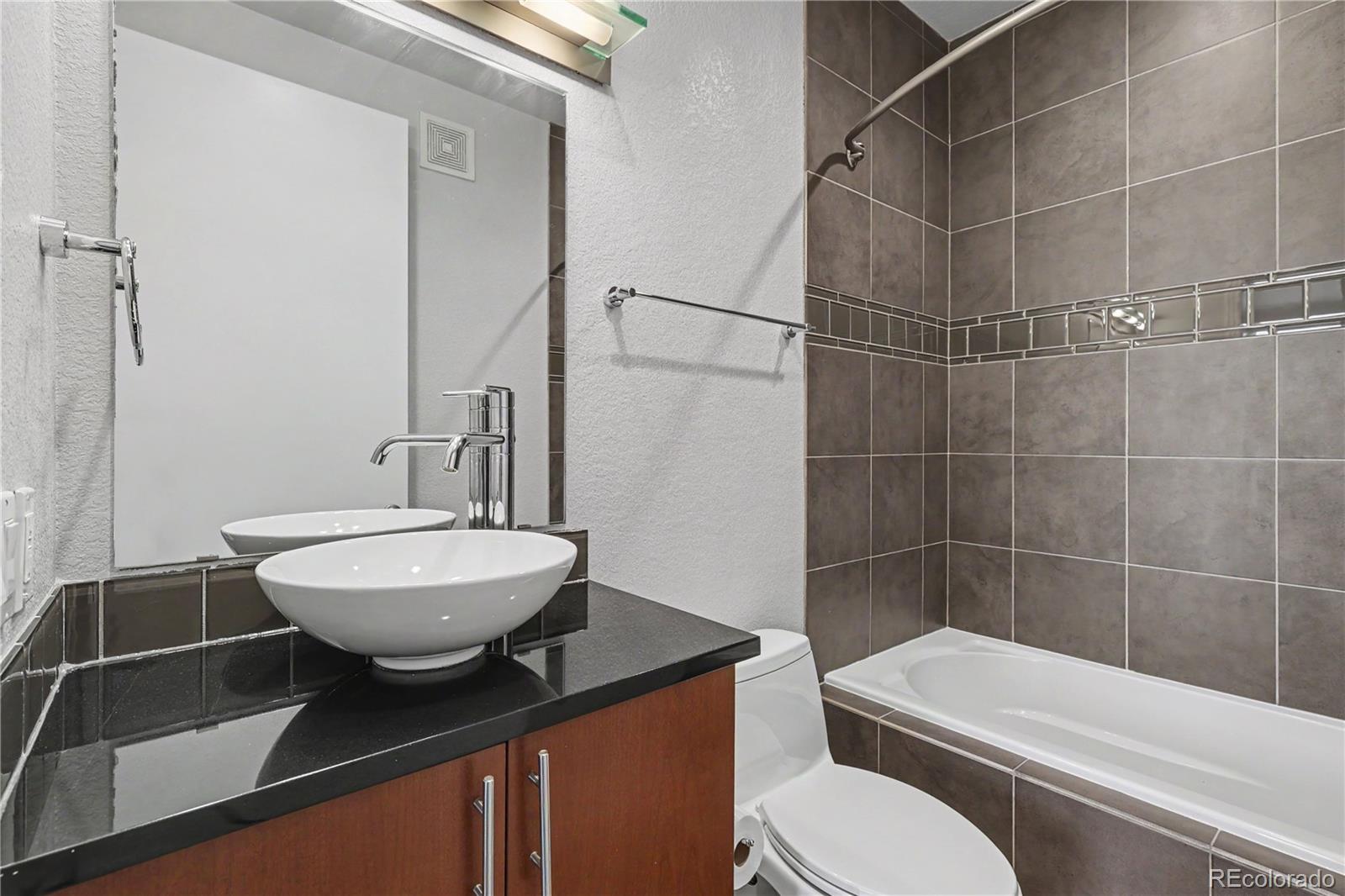 2460 W 29th Avenue Unit: 303