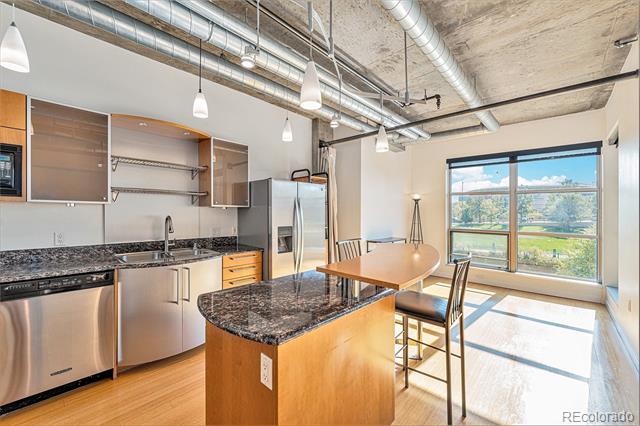 1401 Wewatta Street Unit: 214