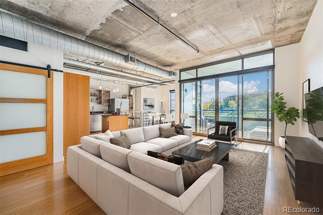 1401 Wewatta Street Unit: 214