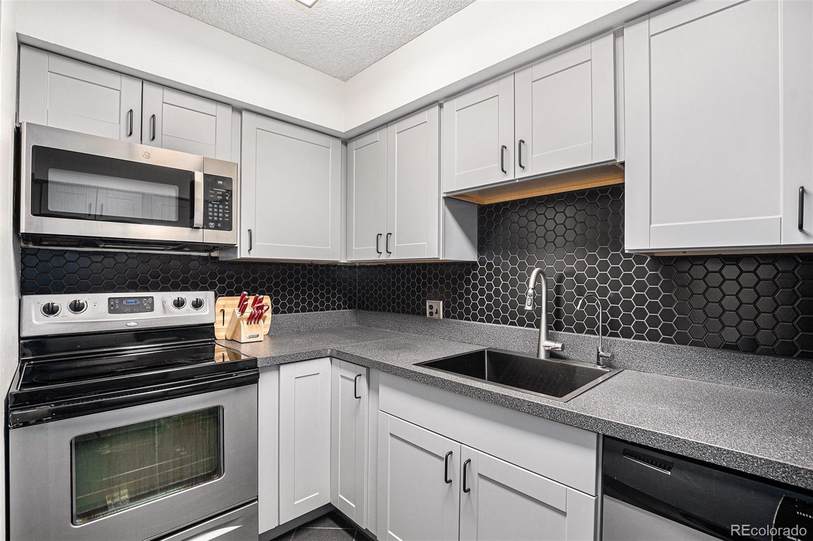 1020 15th Street Unit: 9G