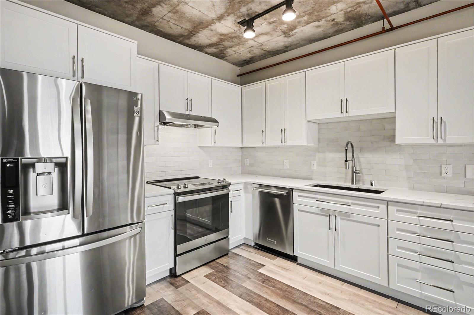 1475 Delgany Street Unit: 404