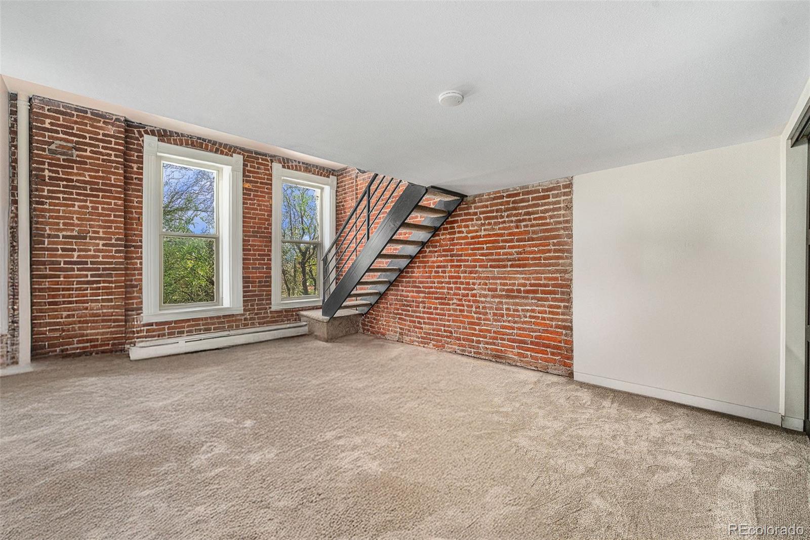 2193 Arapahoe Street Unit: 6