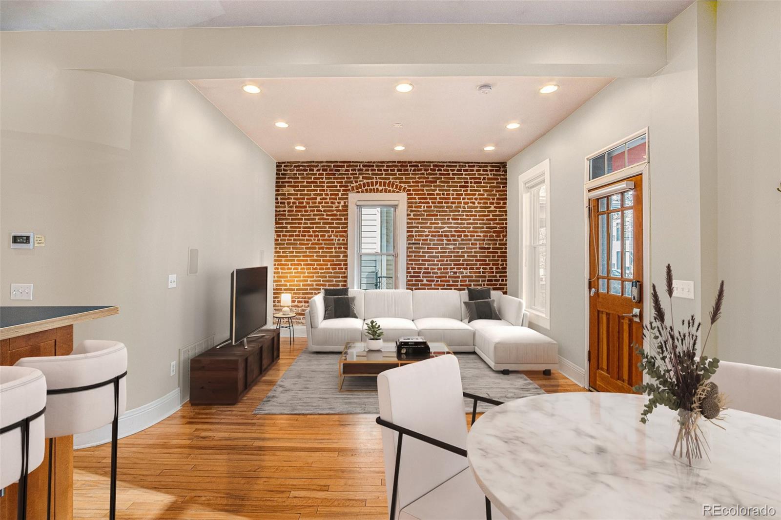 2633 Bryant Street