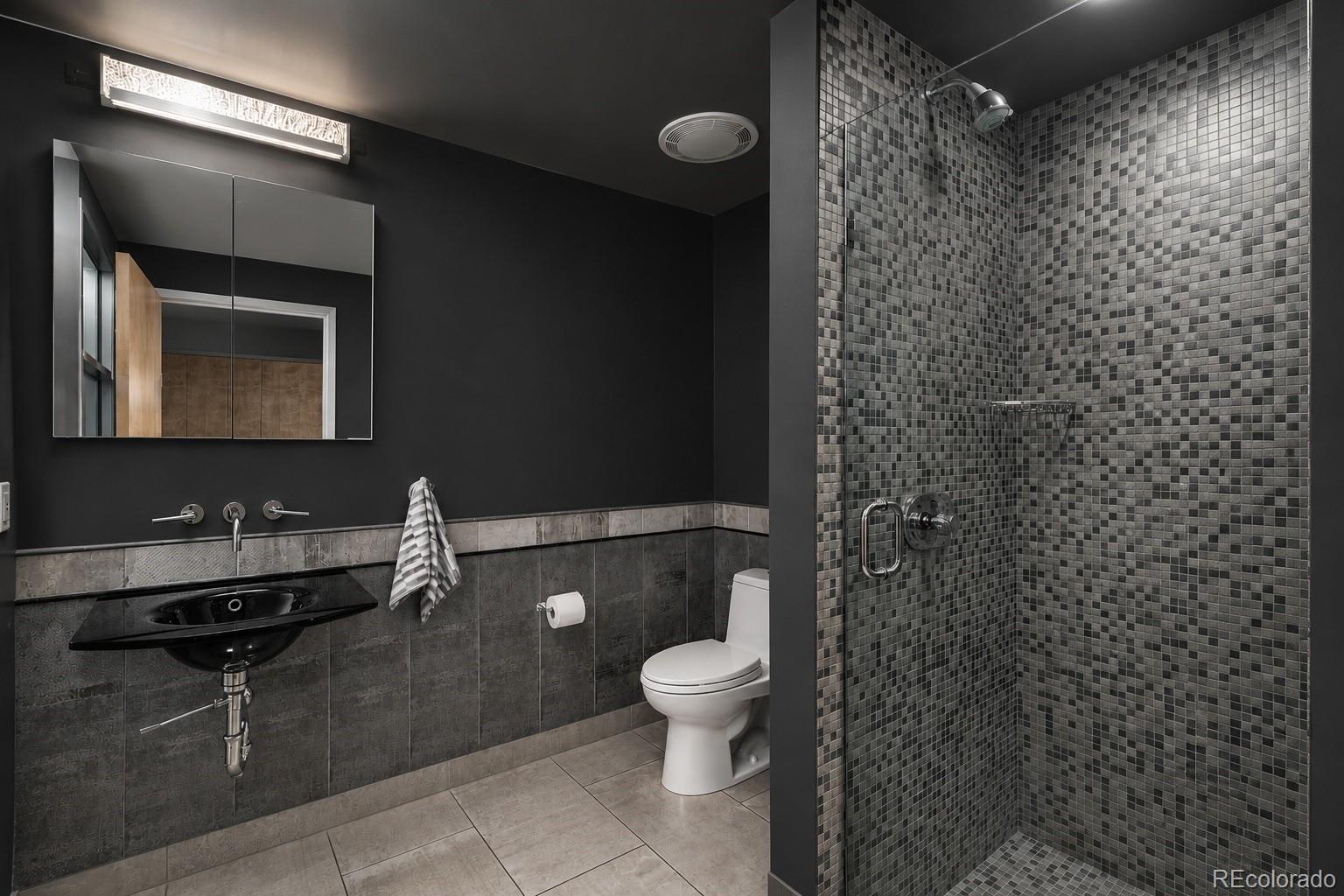 1401 Wewatta Street Unit: 1202