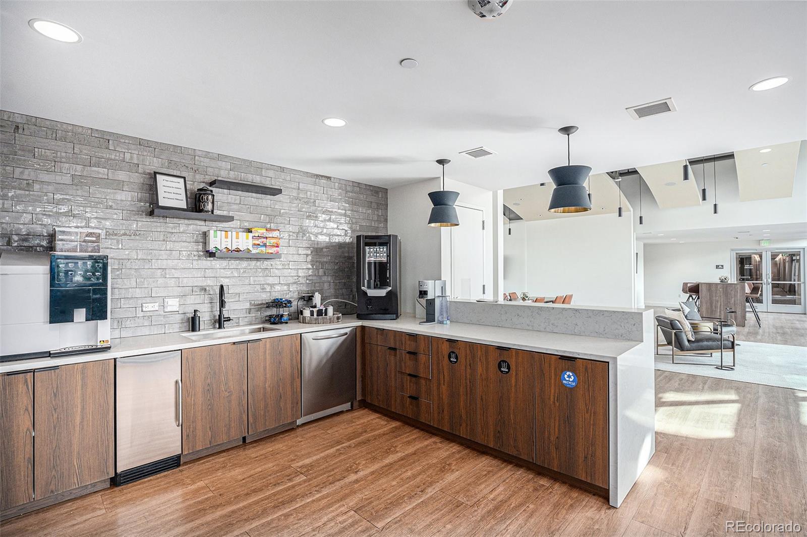 1700 Bassett Street Unit: 903