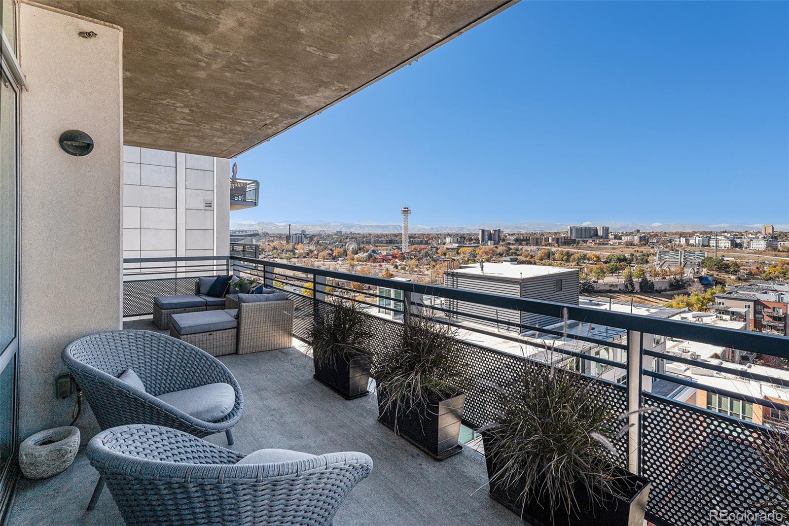 1401 Wewatta Street Unit: 1202