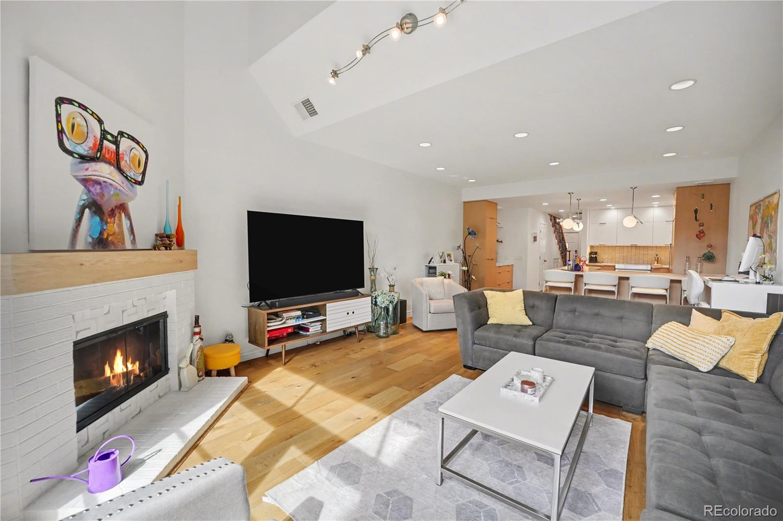 1512 Larimer Street Unit: 26