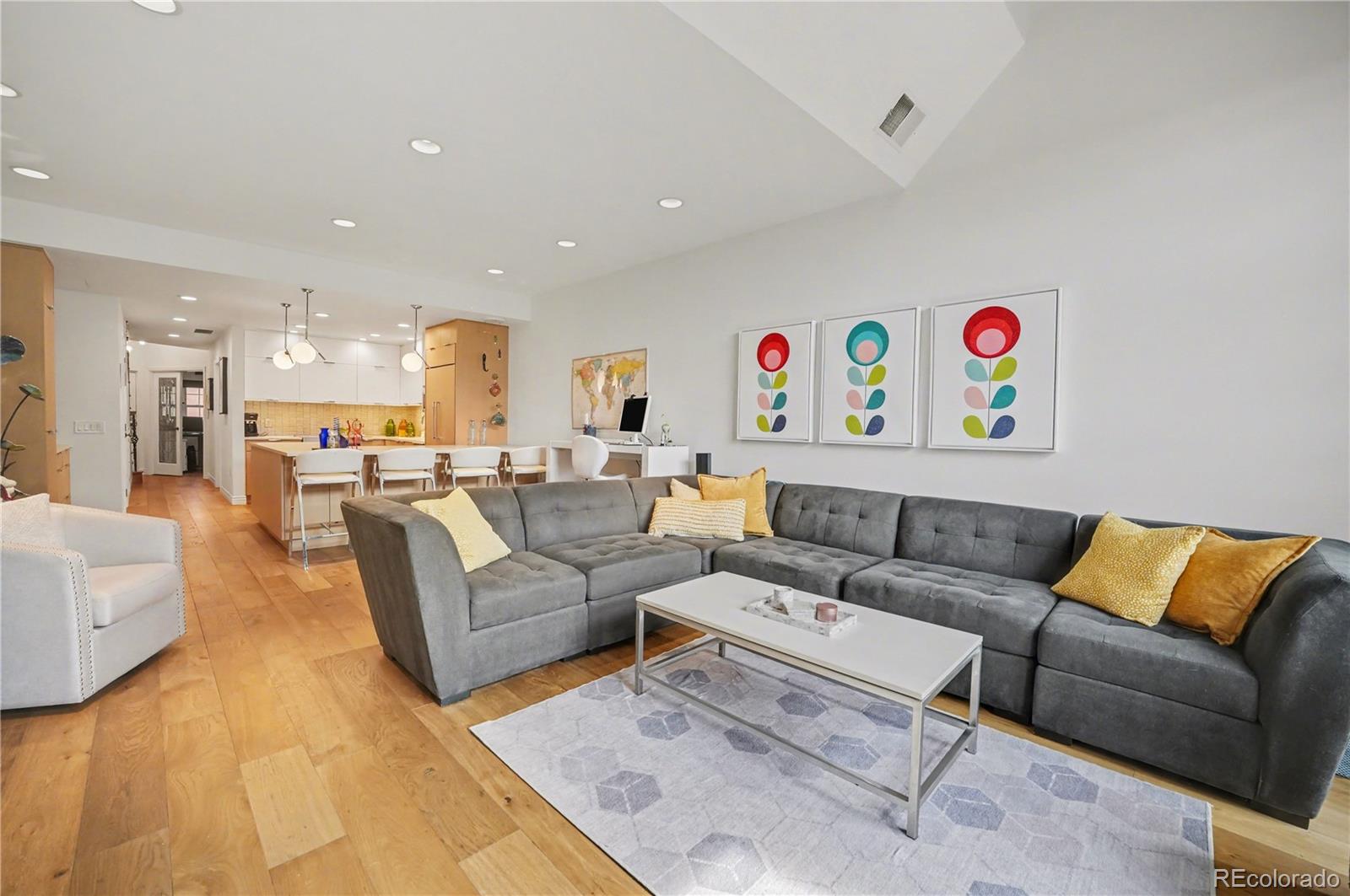1512 Larimer Street Unit: 26