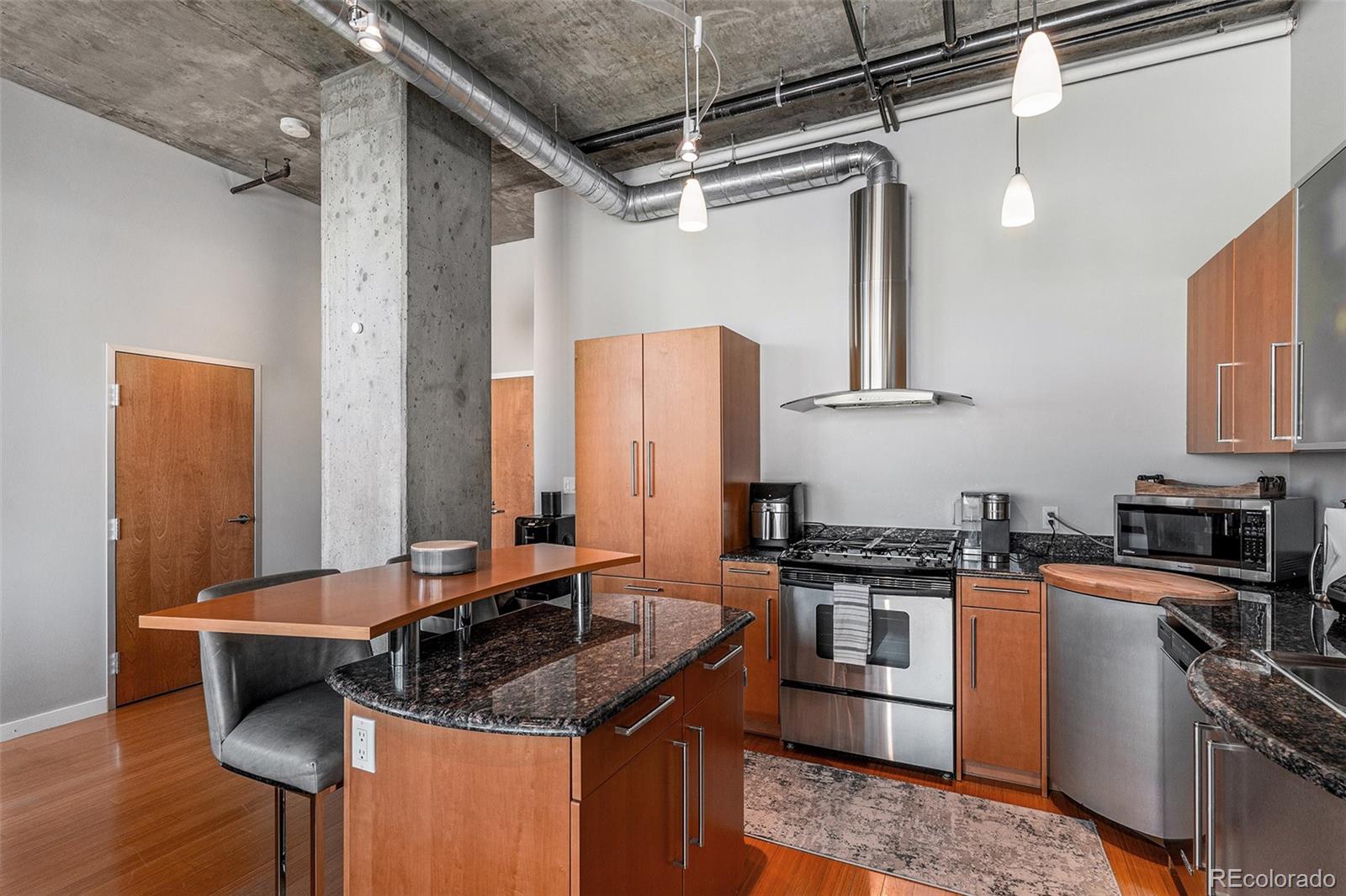 1401 Wewatta Street Unit: 911
