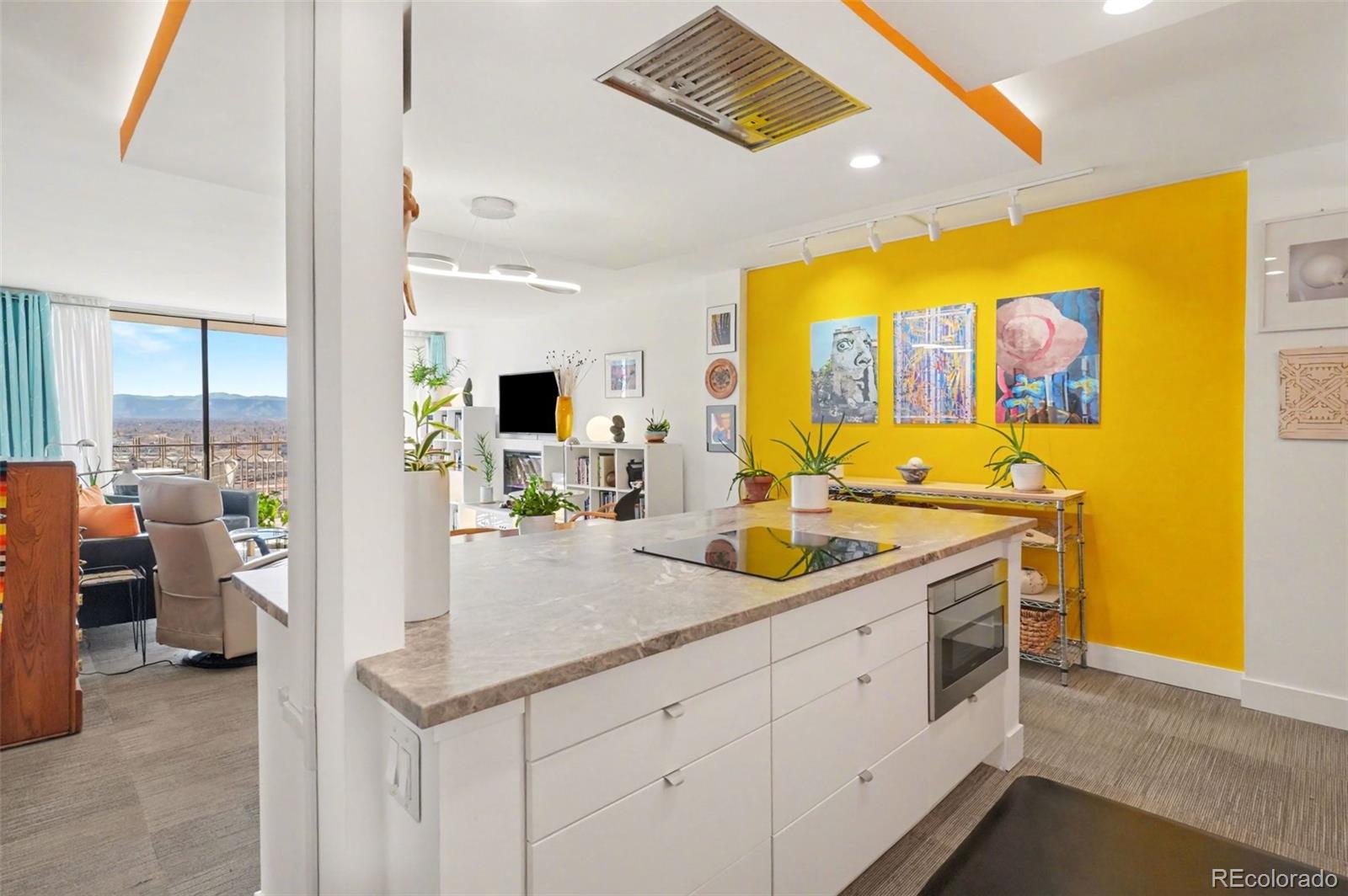 1020 15th Street Unit: 32L