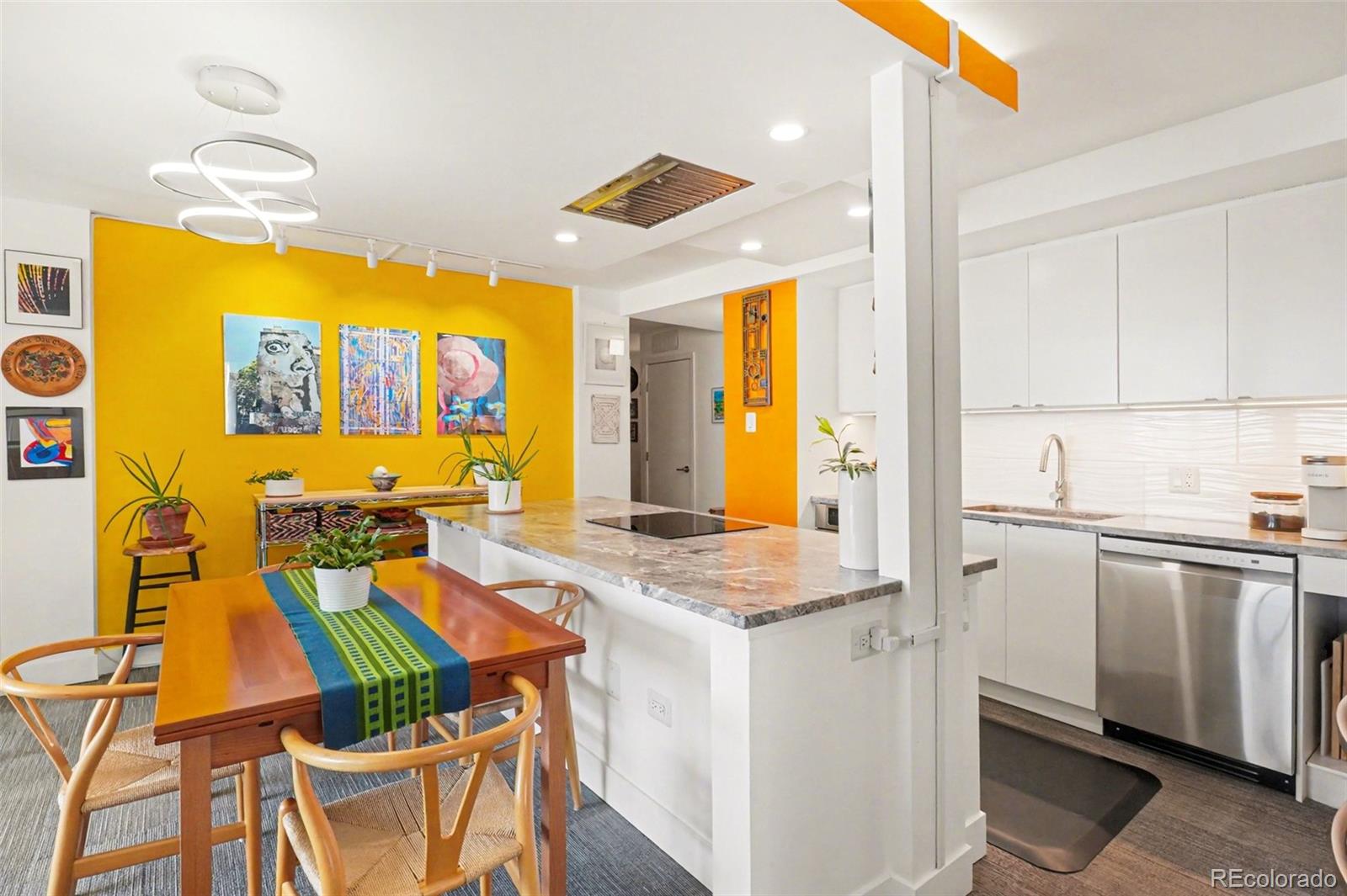 1020 15th Street Unit: 32L