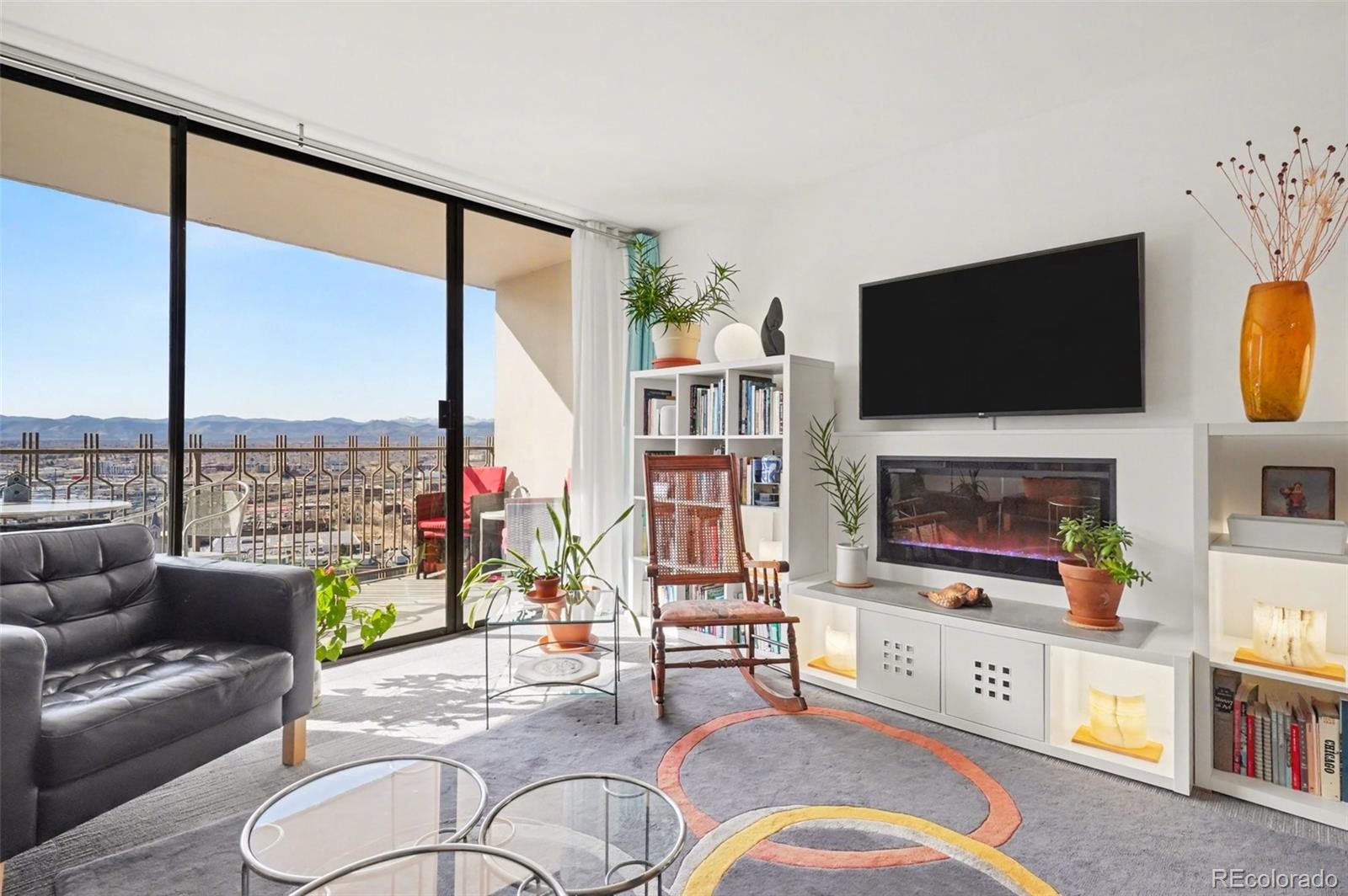 1020 15th Street Unit: 32L