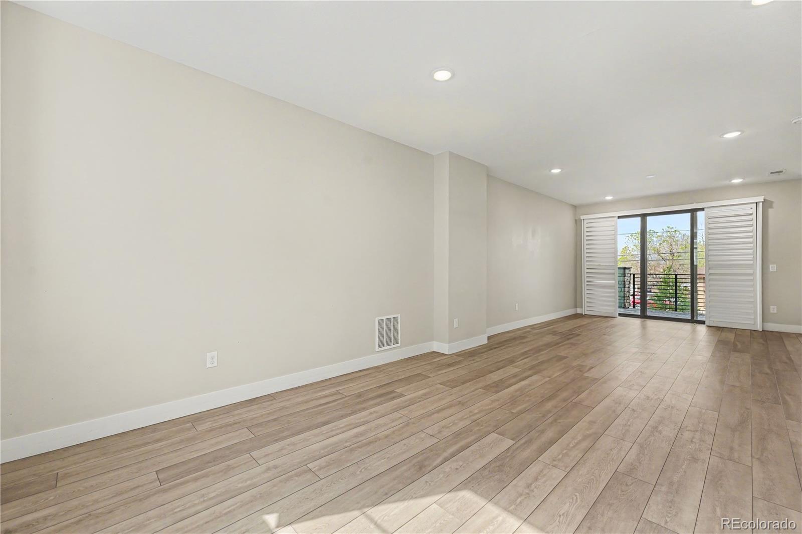 1976 S Holly Street Unit: 2