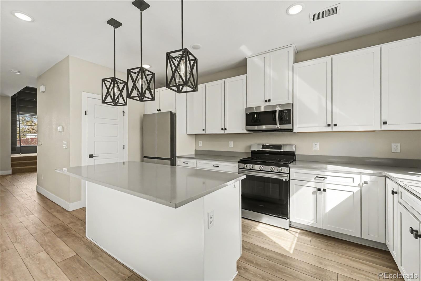 1976 S Holly Street Unit: 2