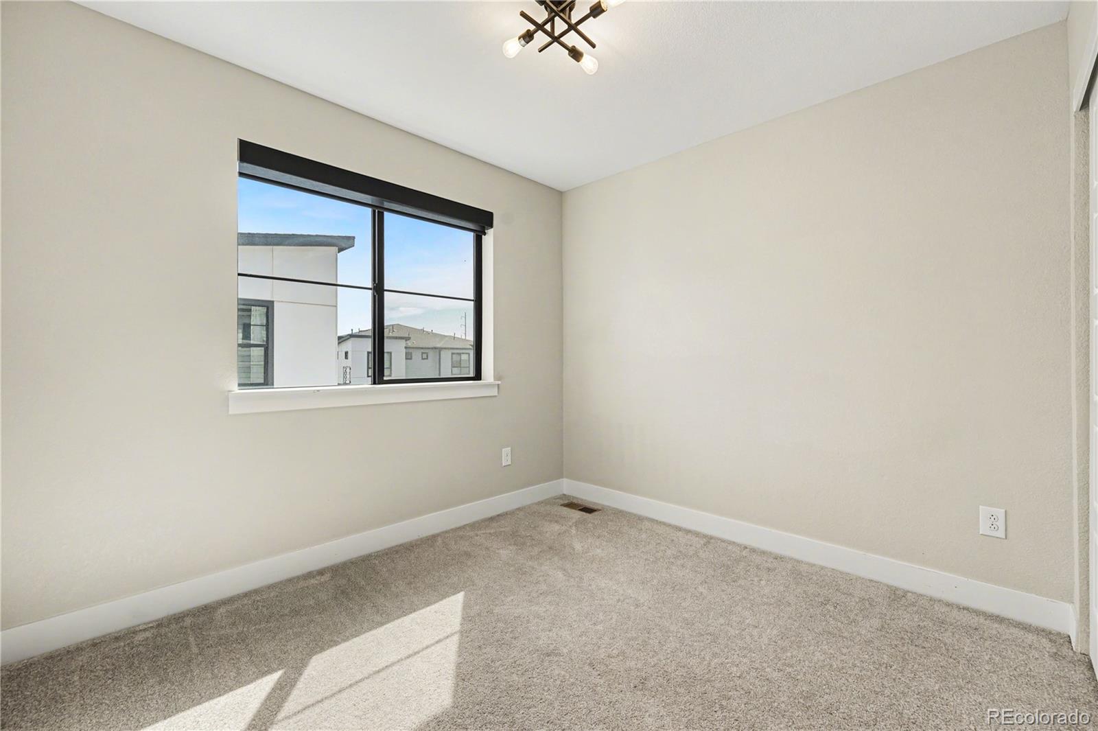 1976 S Holly Street Unit: 2