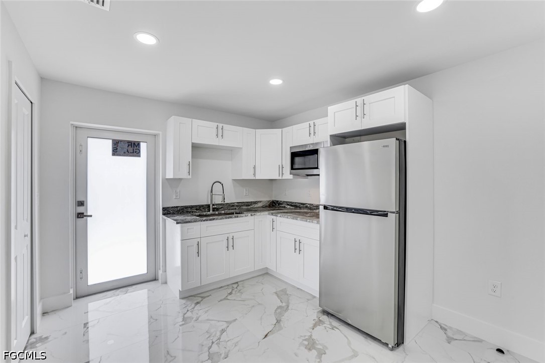 3020 1st ST W