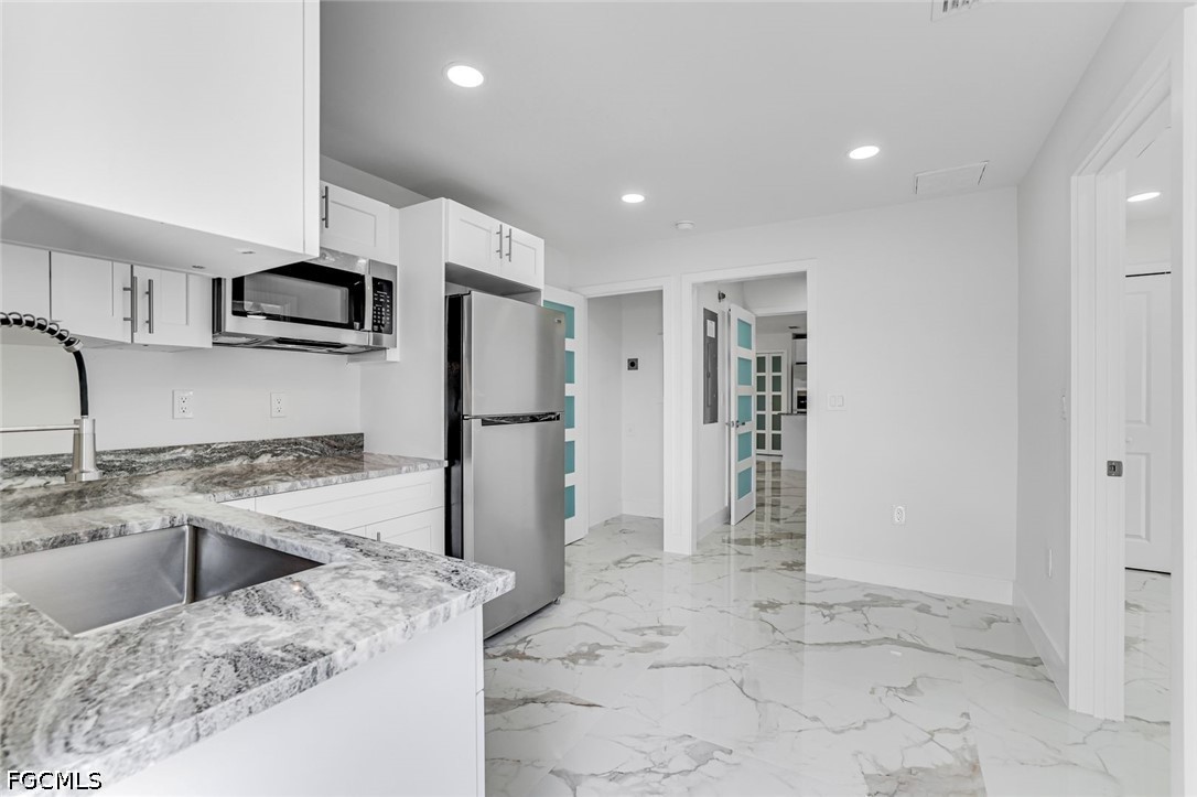 3020 1st ST W