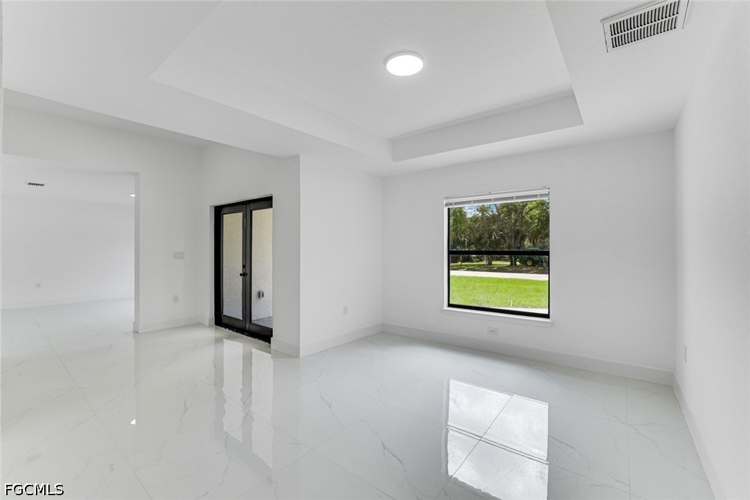 1207 Desoto AVE