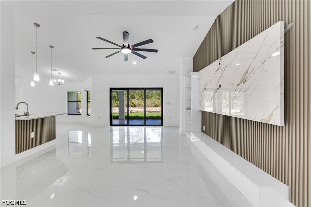 1207 Desoto AVE
