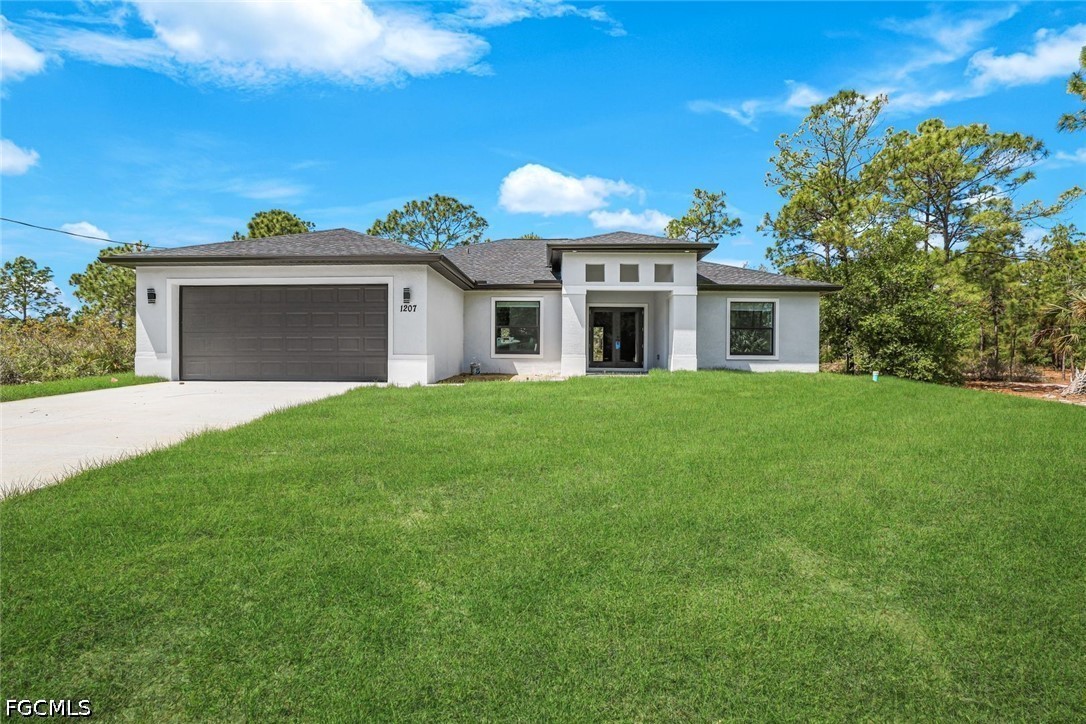 1207 Desoto AVE