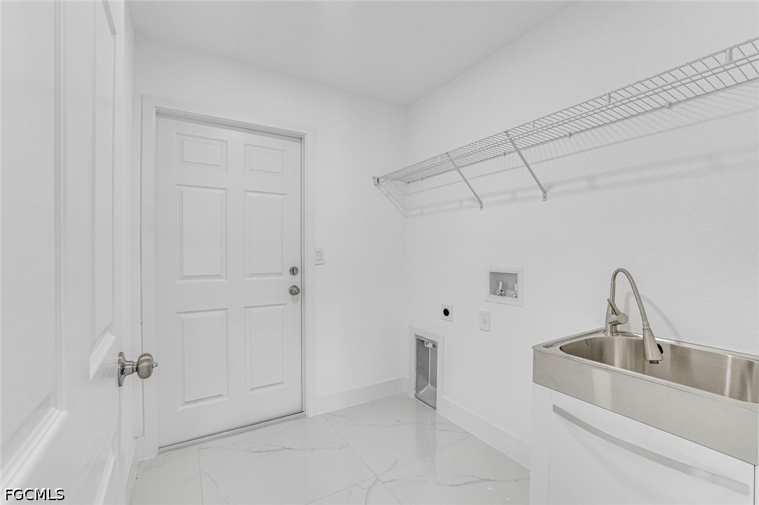 3201 35th ST W