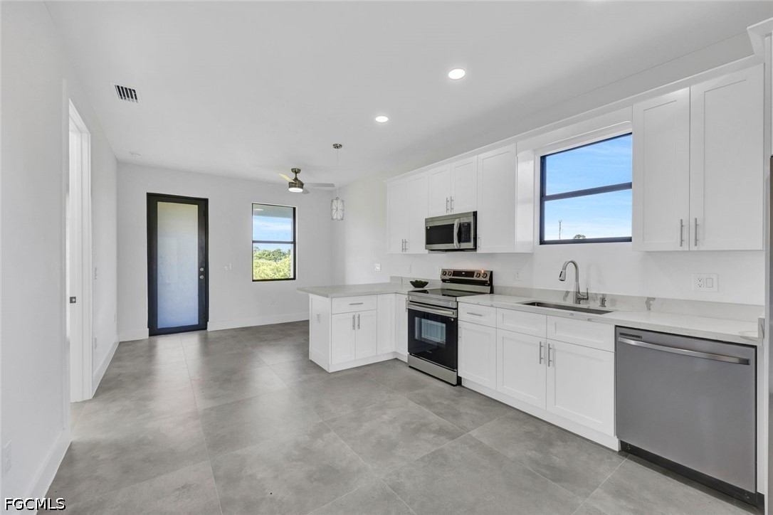 312 Progress AVE