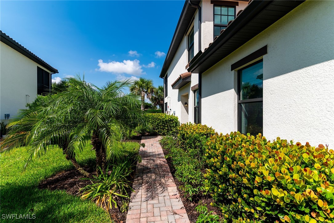 12043 Hawthorn Lake DR 101