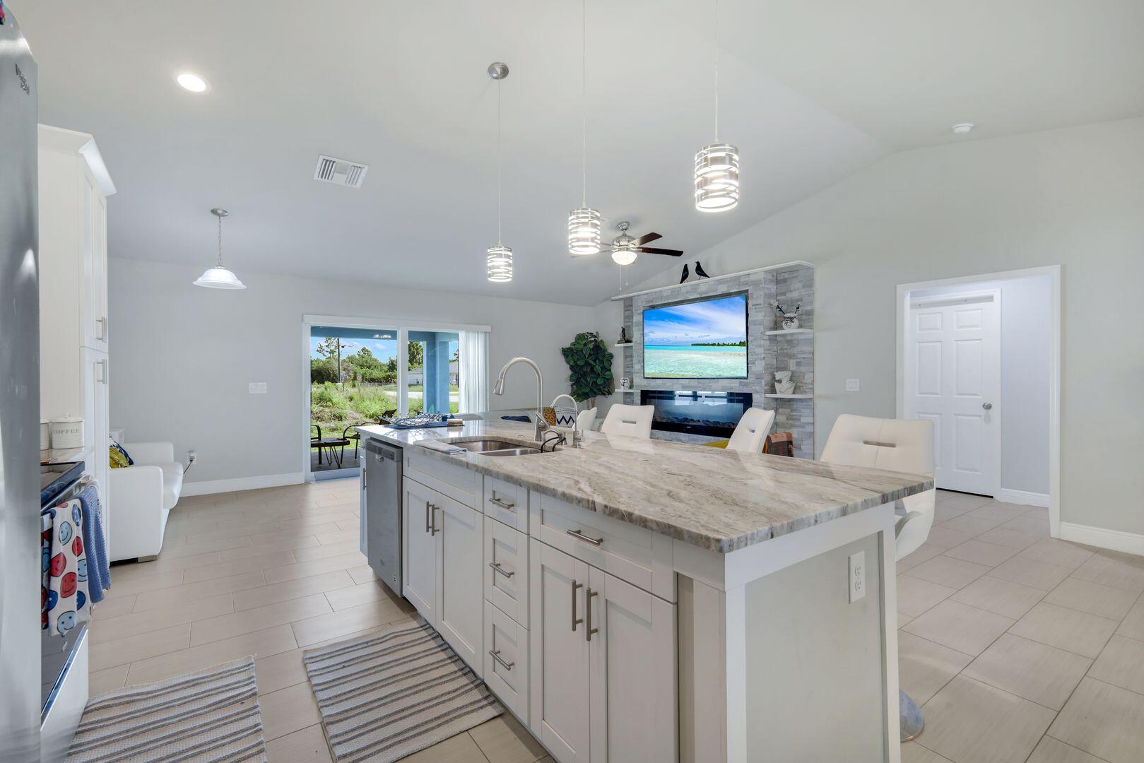 3200 W 41st St Street W