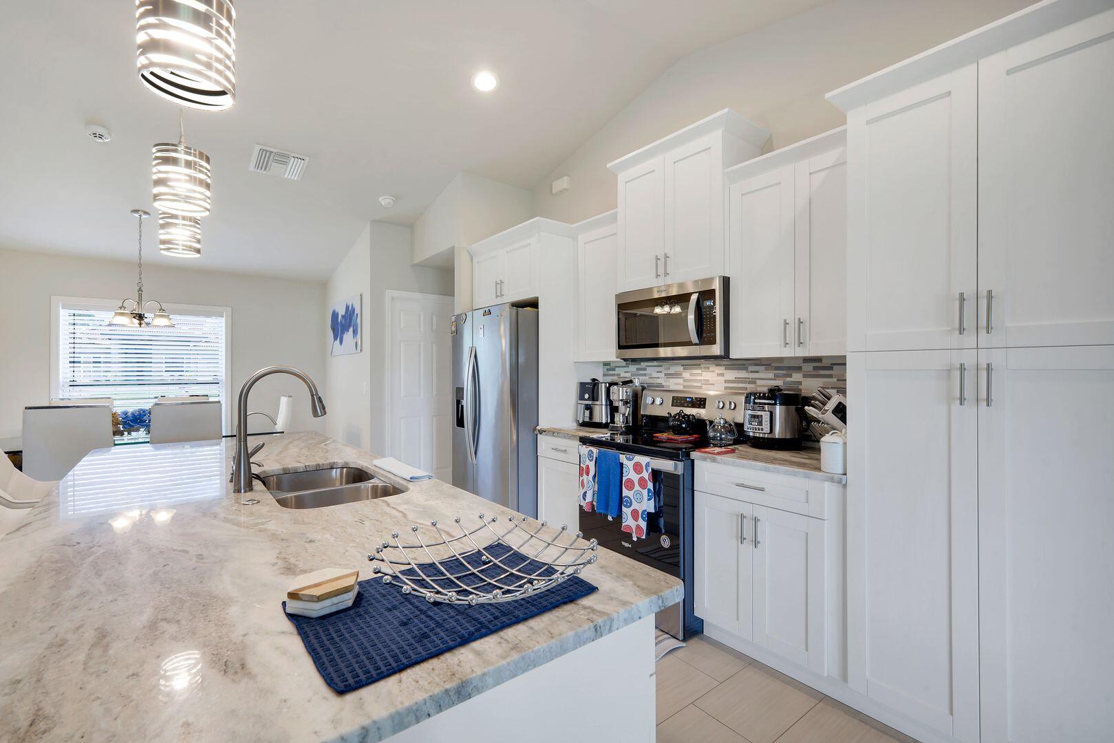 3200 W 41st St Street W