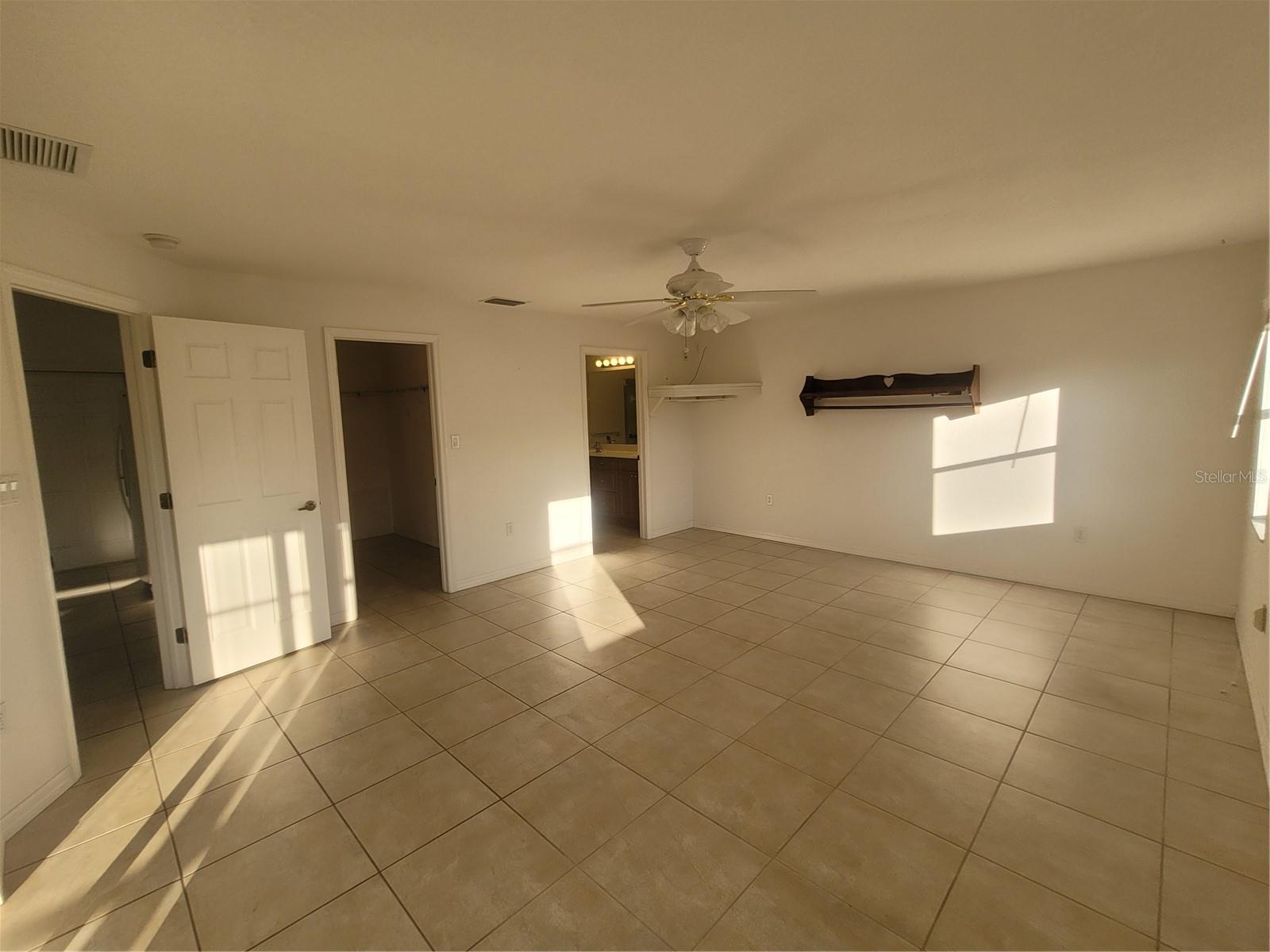 1196 MARACAIBO ST