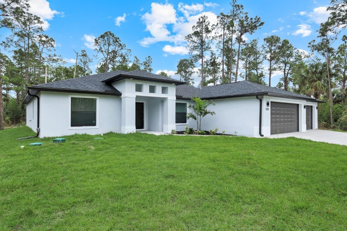 1102 Edison Avenue, Lehigh Acres