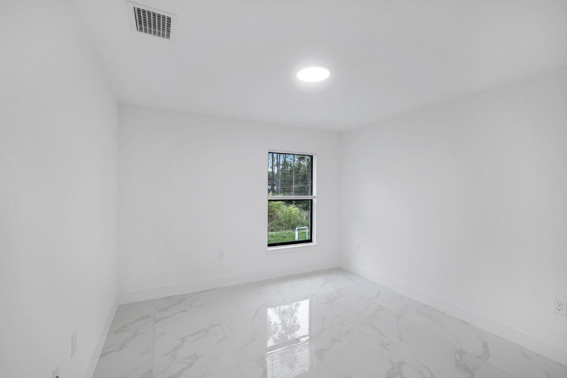 1102 Edison Avenue, Lehigh Acres