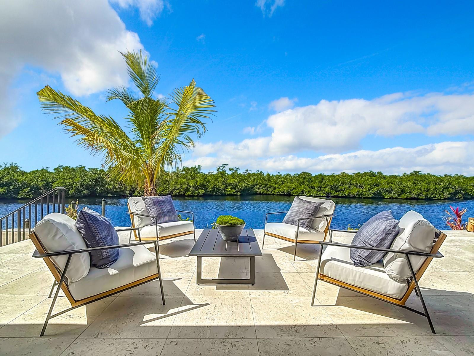 14201 Bay Drive, Fort Myers