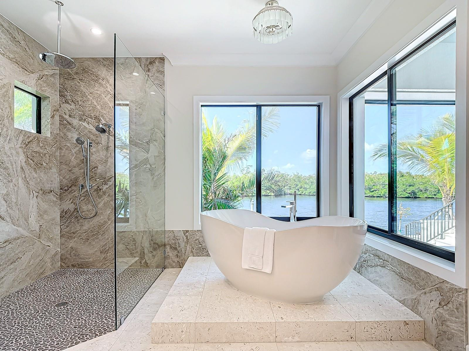 14201 Bay Drive, Fort Myers
