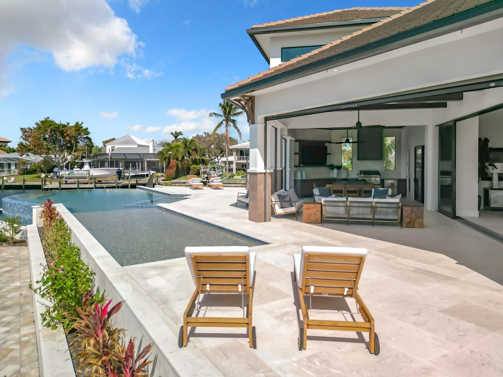 14201 Bay Drive, Fort Myers