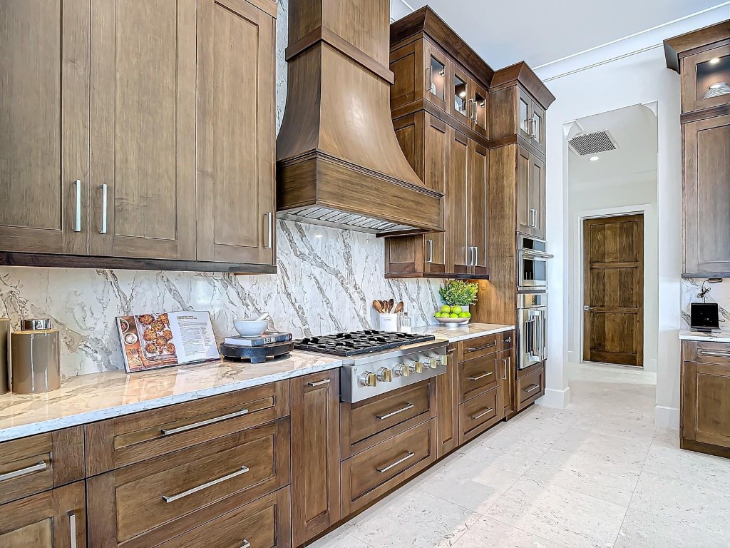 14201 Bay Drive, Fort Myers