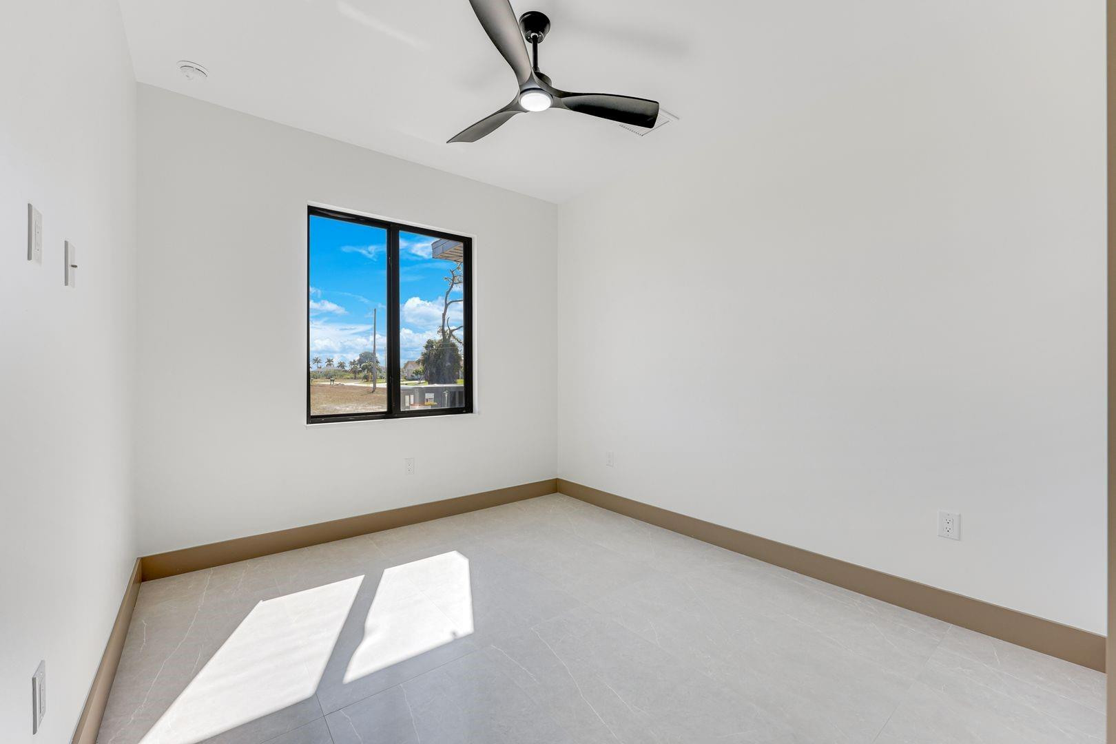 1925 NW 34th Place
