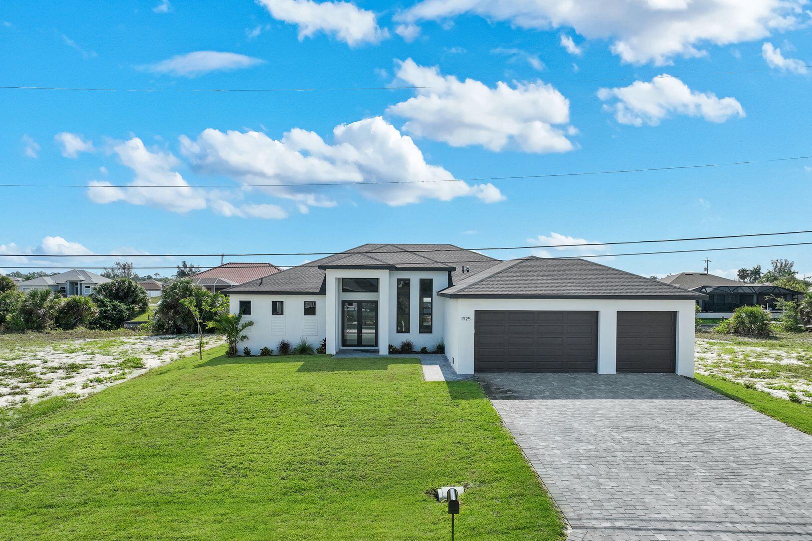 1925 NW 34th Place
